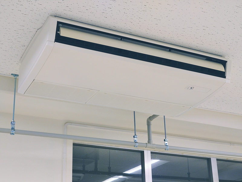 業務用エアコンとは？家庭用との違いや選ぶ際のポイントを解説